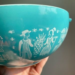 Vintage Collectible 1957 Pyrex Blue Butterprint Cinderella Amish Mixing Bowls